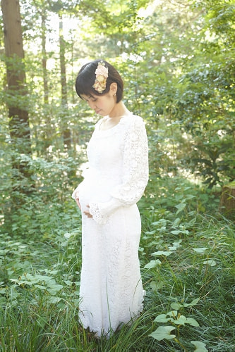 ブライダル(エンゲージメントフォト)写真 撮影場所 森(自宅) マタニティフォト２